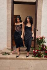 House of CB одећу 68JT301 никита црна хаљина од сатена и чипке - Image 3