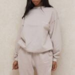 House of CB одећу 68JT802 Томми стоне дуксерица са великим изрезом